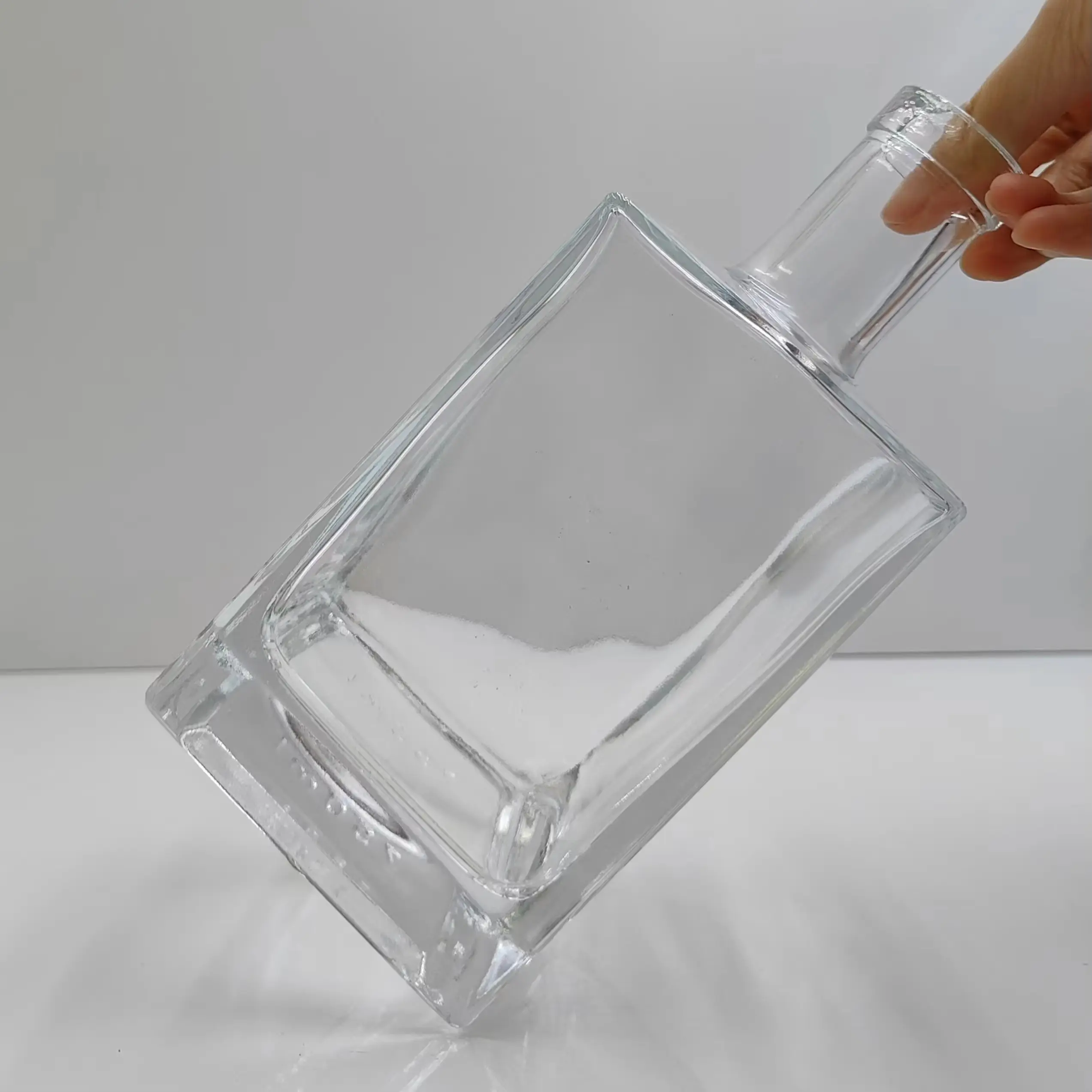 square bottle liquor 3